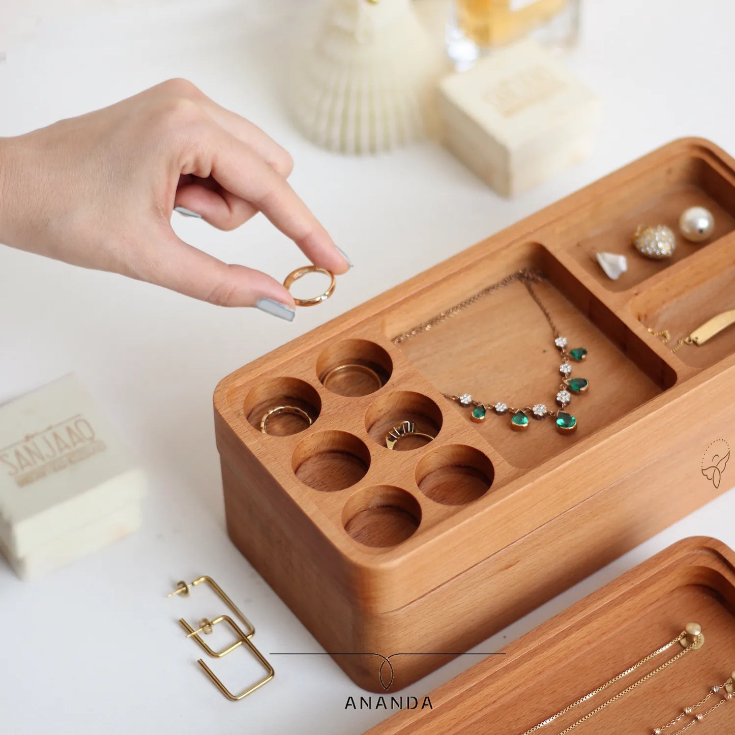 Premium jewelry box with soft edges, ideal for storing daily jewelry essentials – Ananda Gift